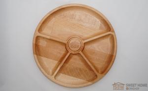 Round dish for snacks with four compartments